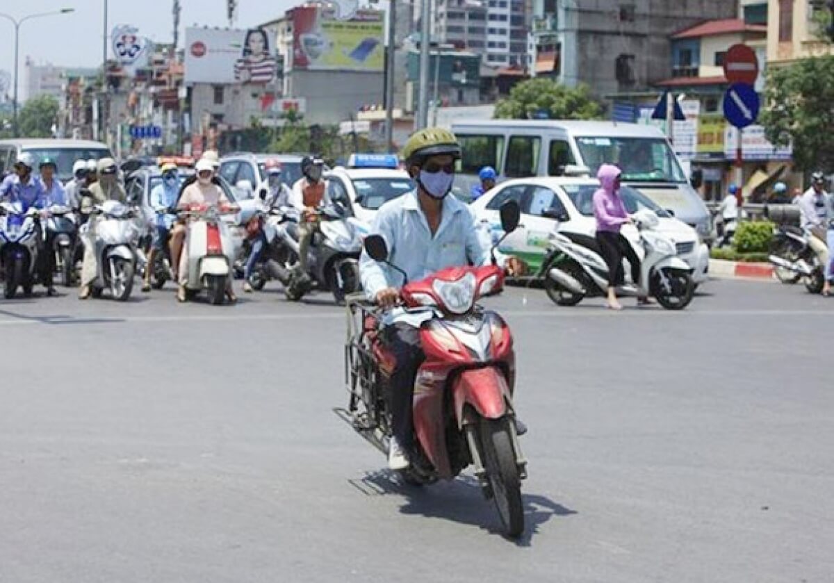 Các quy định mức phạt lỗi vượt đèn đỏ, đèn vàng mà bạn nhất định phải nắm rõ